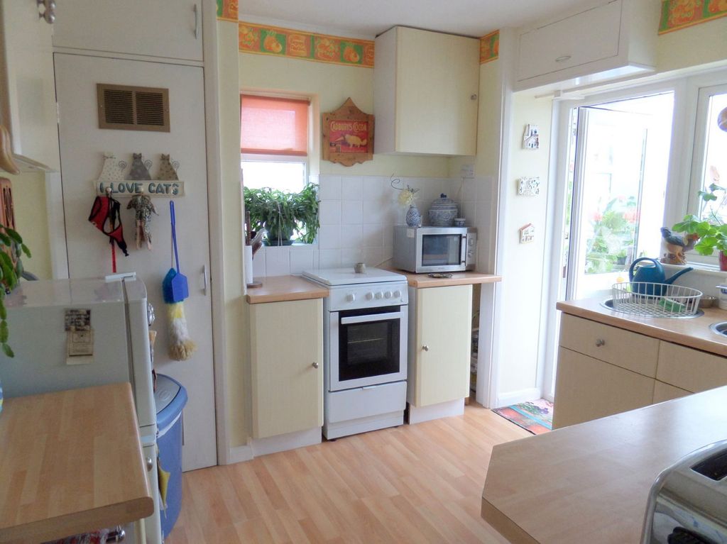 Property photo 3 of 9