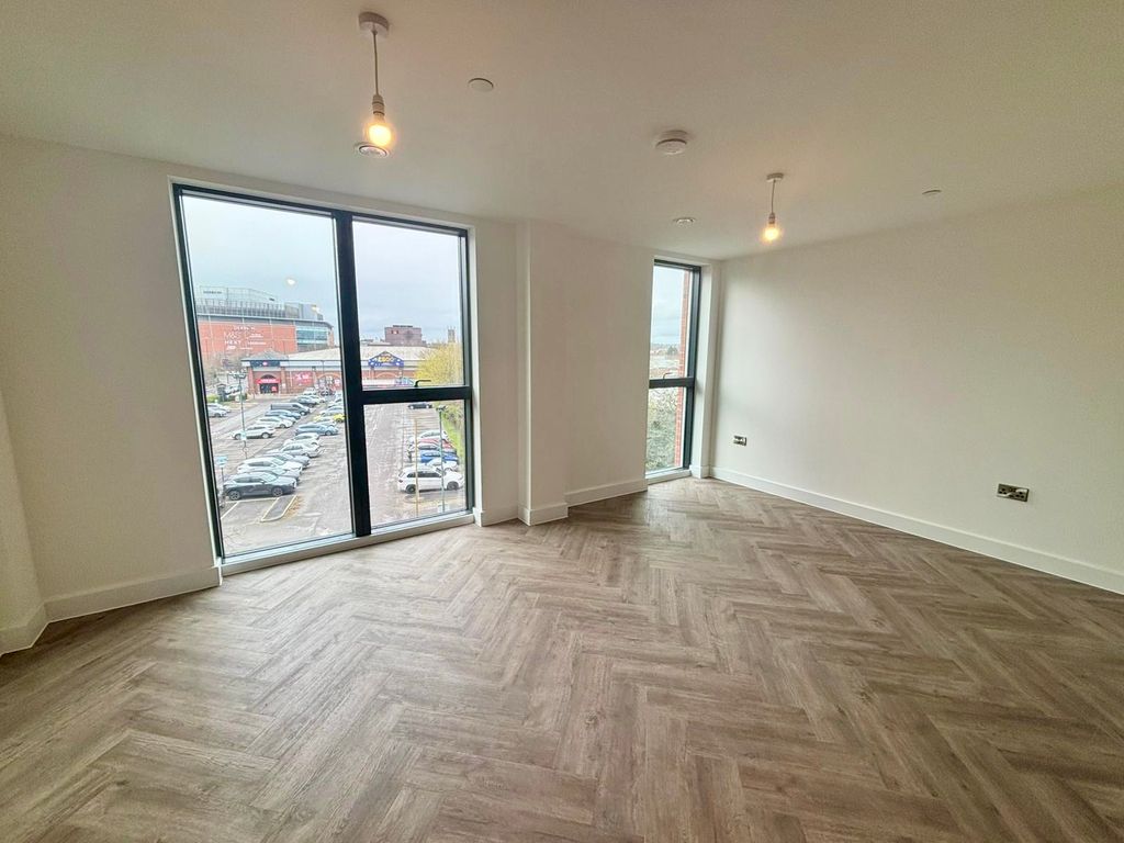 Property photo 3 of 5