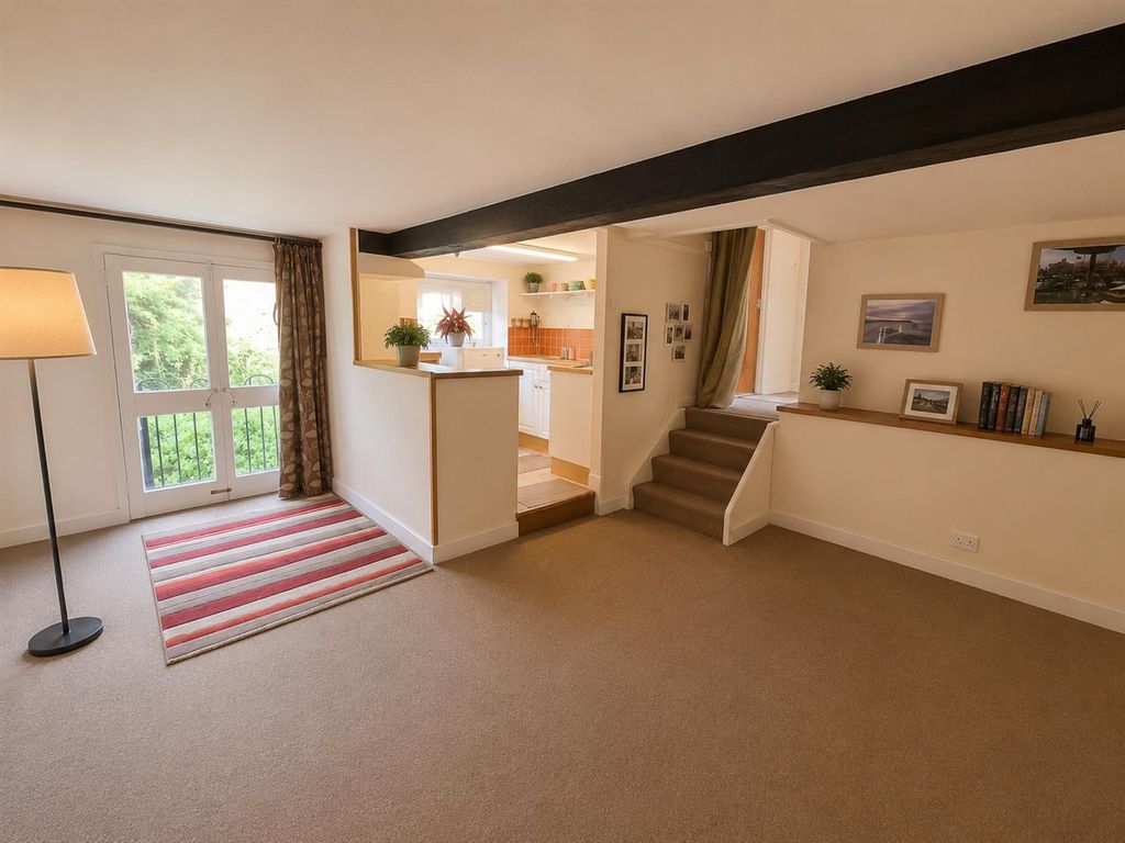 Property photo 3 of 8