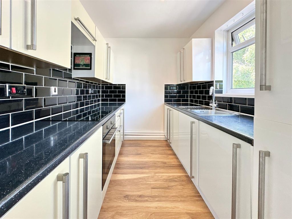 Property photo 2 of 12 Kitchen.Jpg