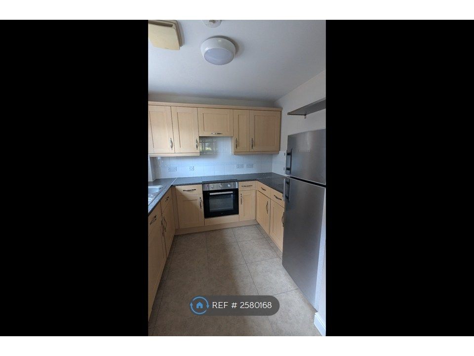 Property photo 2 of 6