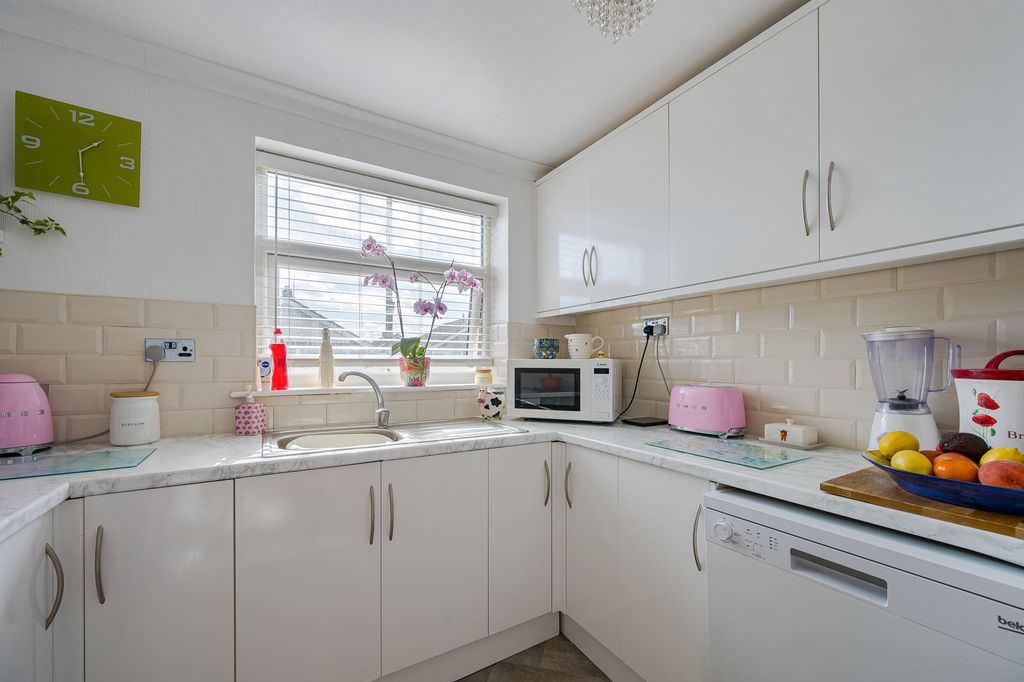 Property photo 3 of 29