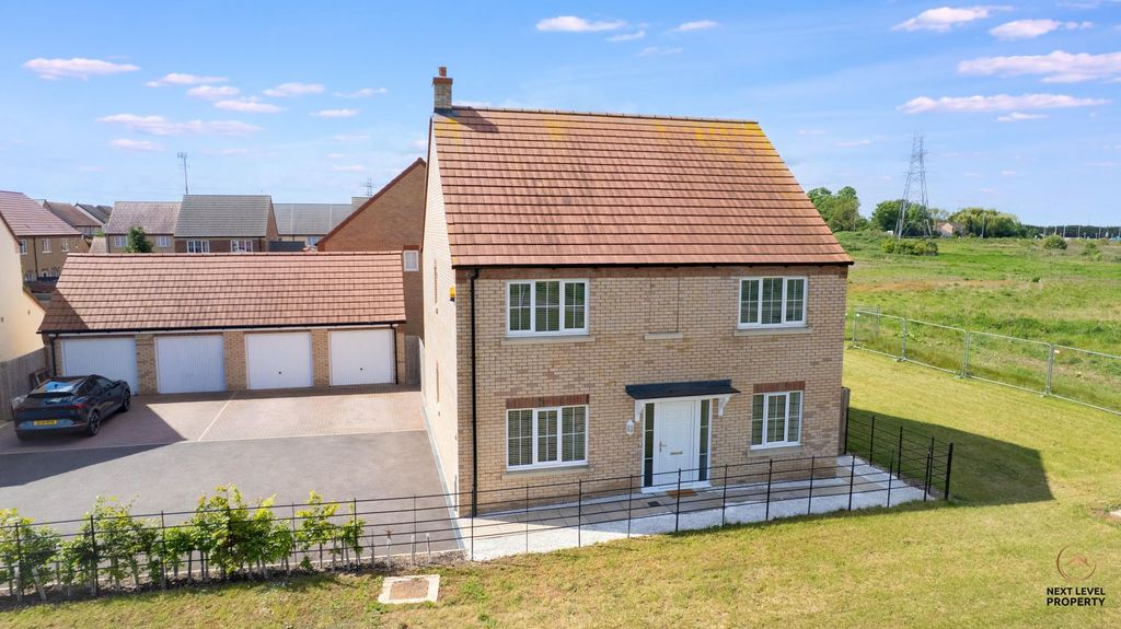 Property photo 1 of 36