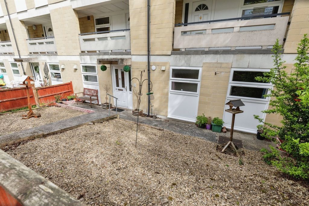 Property photo 3 of 22