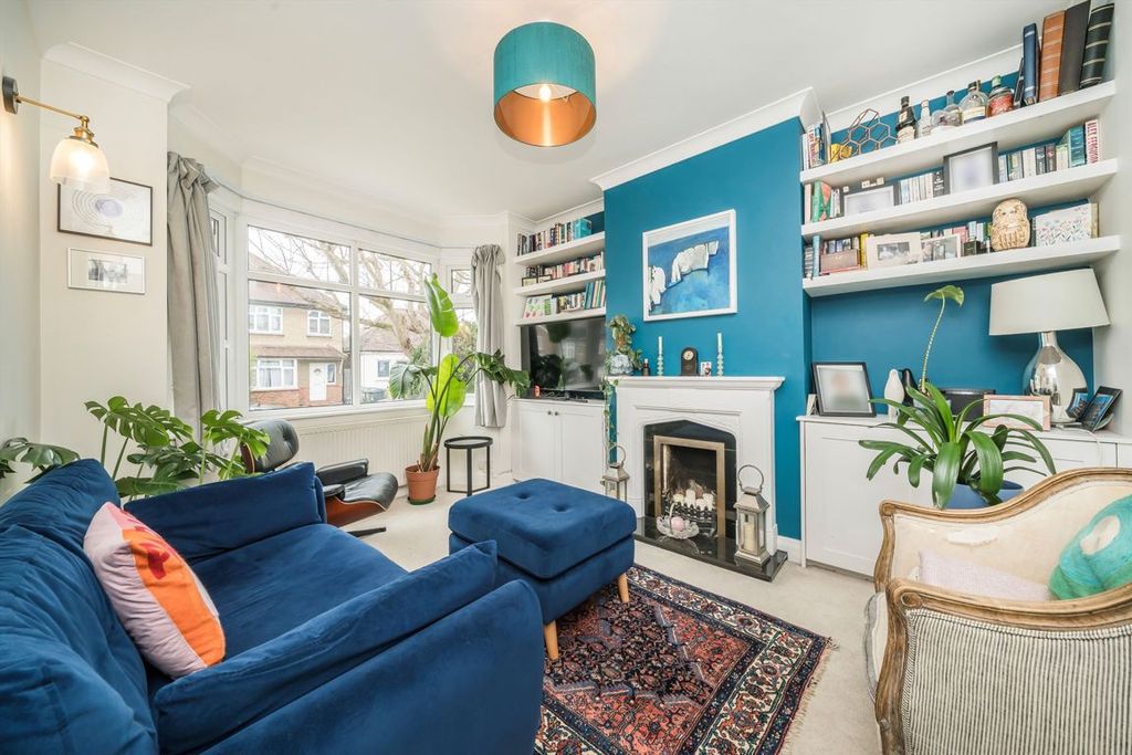 Property photo 2 of 10