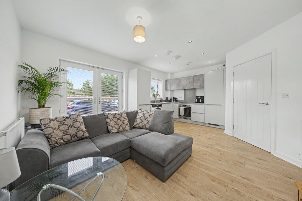 Property photo 1 of 20 Open Plan