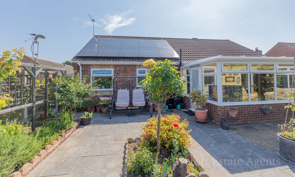 Property photo 2 of 22