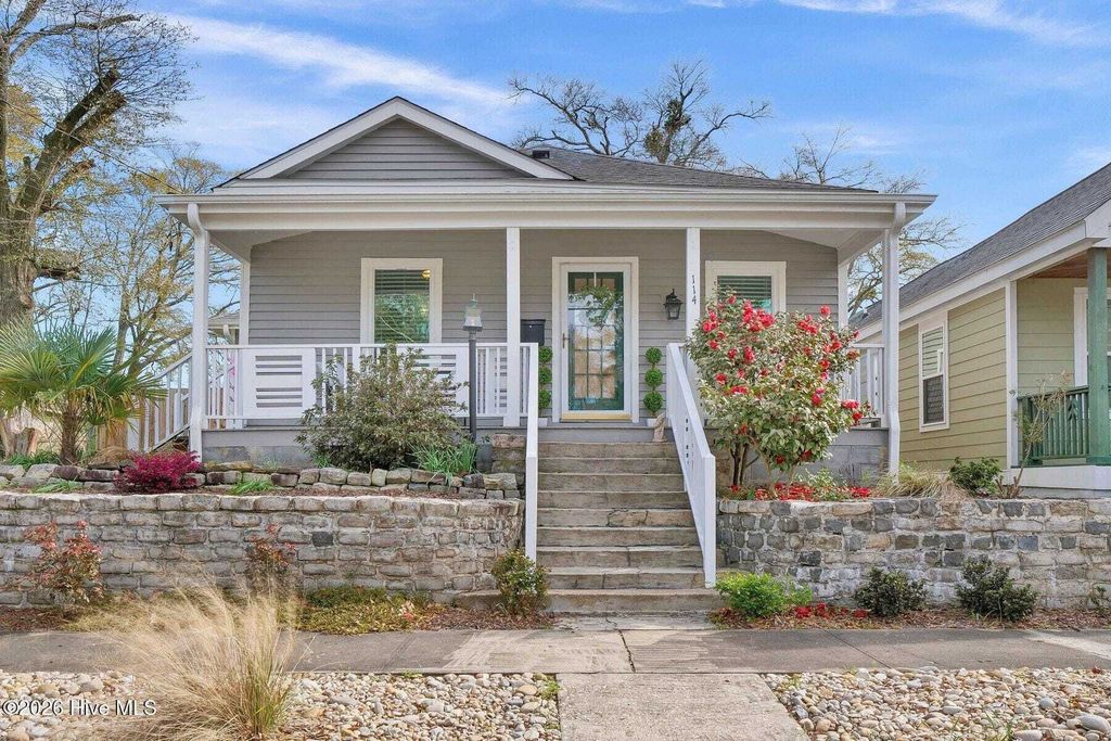 Property photo 1 of 25