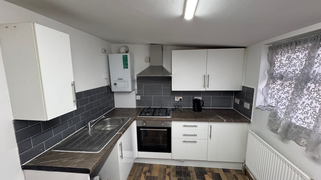 Property photo 3 of 12 Img_8385