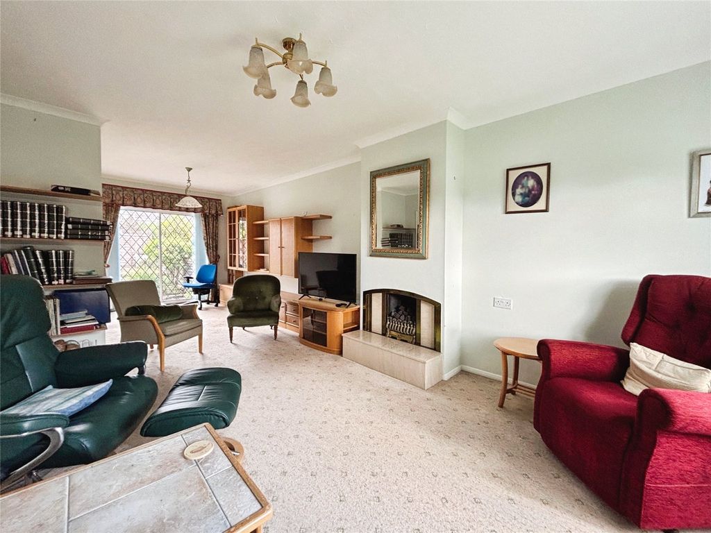 Property photo 2 of 23 Picture No. 27