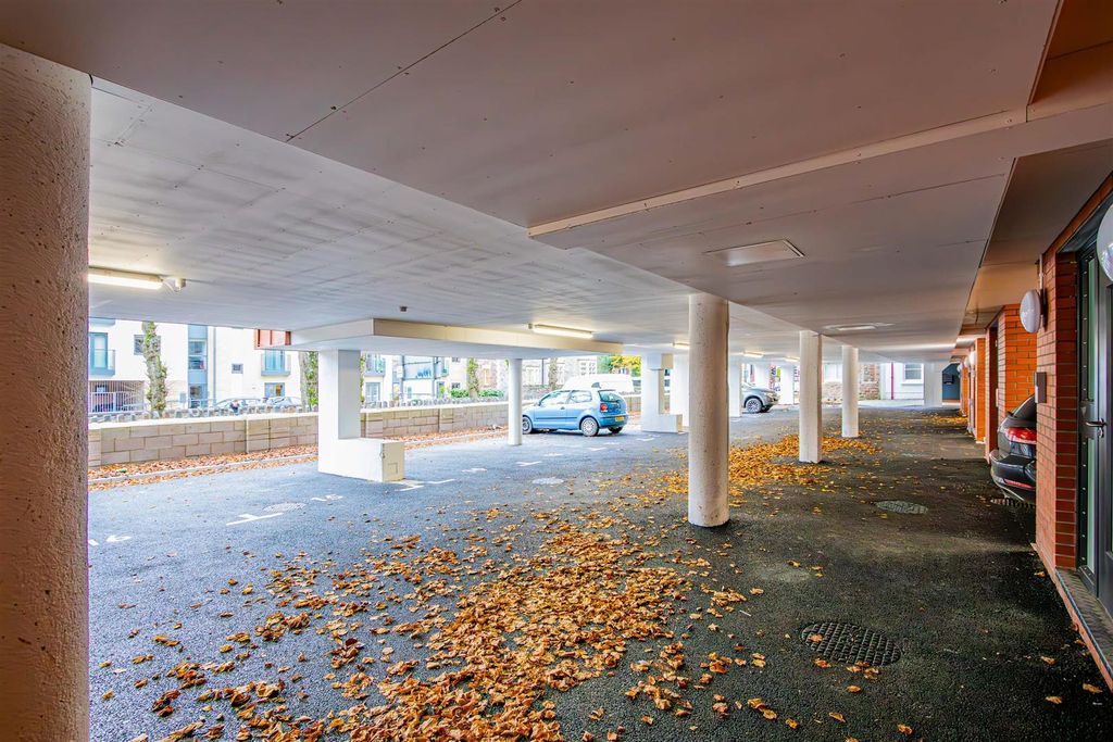 Additional image 8 of 2 bed flat for saleSophia Mews, Cathedral Road, Pontcanna CF11
