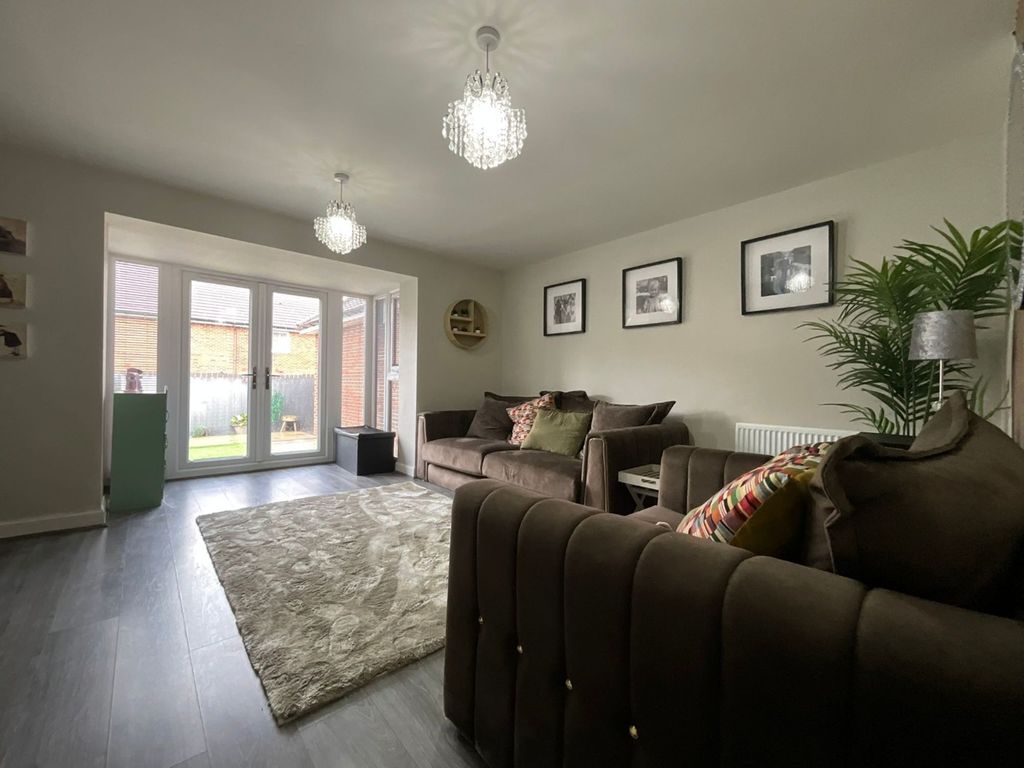 Additional image 6 of 4 bed semi-detached house for salePortrush Drive, Hebburn NE31