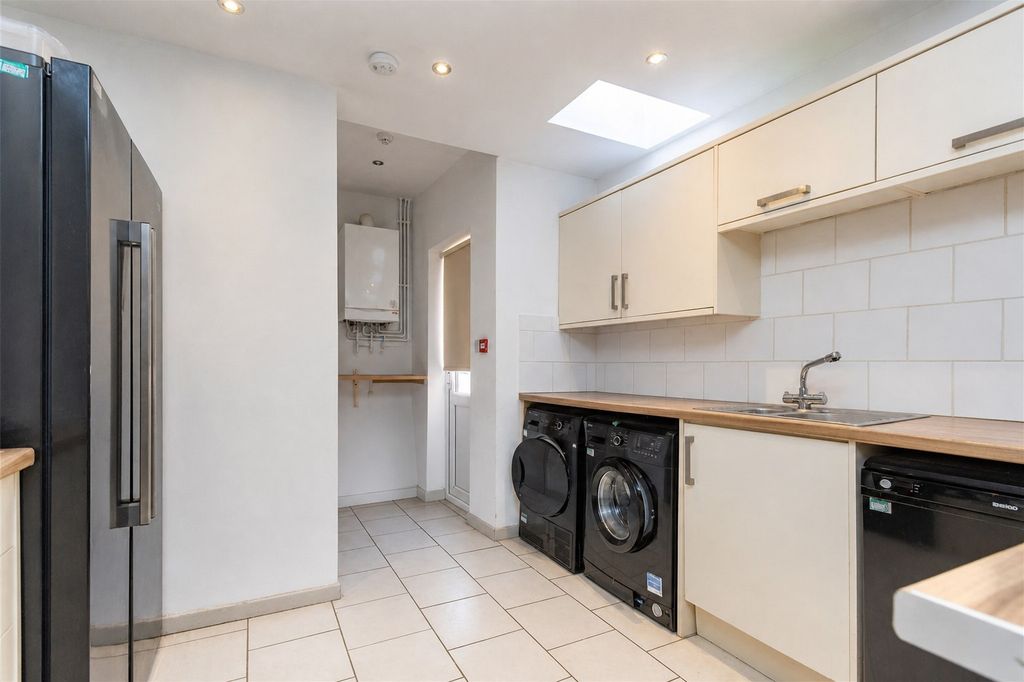 Property photo 2 of 15 Img_9884.Jpg
