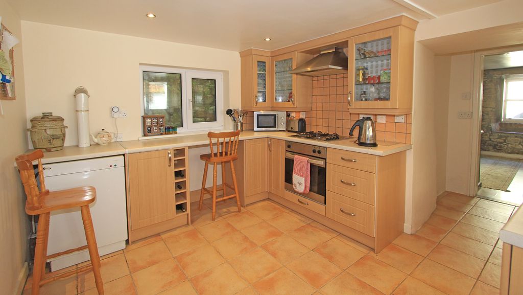 Property photo 3 of 13
