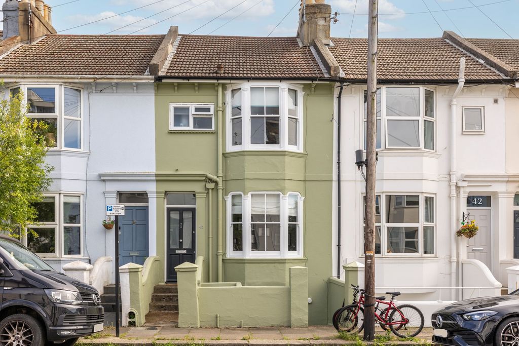 Property photo 1 of 11