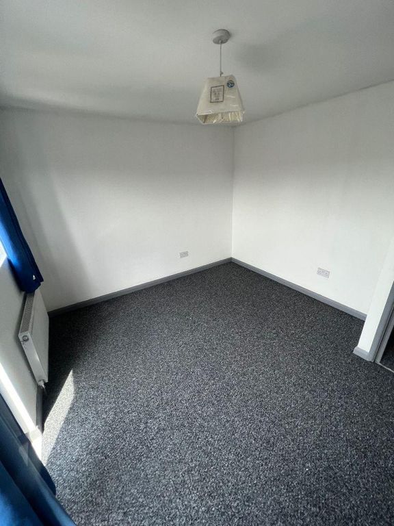 Property photo 3 of 14 Photo 3