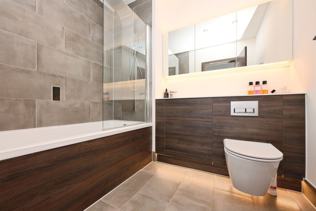 Additional image 9 of 1 bed flat for saleEdinburgh Gate, Harlow CM20