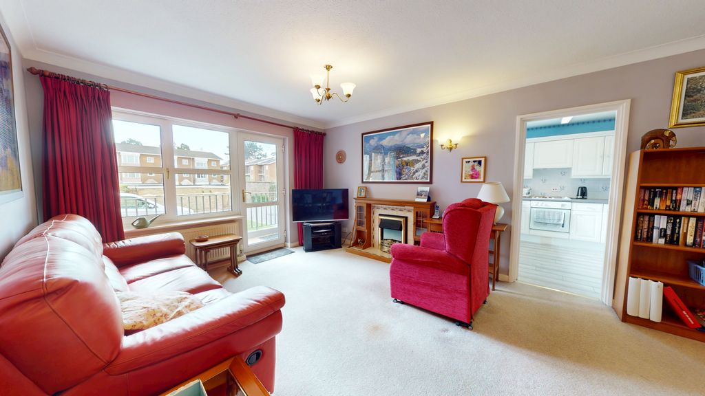 Property photo 2 of 19
