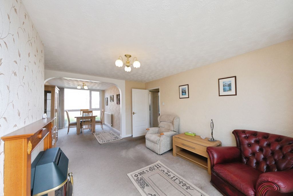 Property photo 3 of 16 Dscf7284