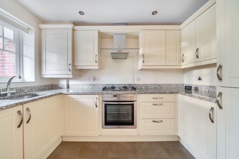 Property photo 2 of 14 Photo 7