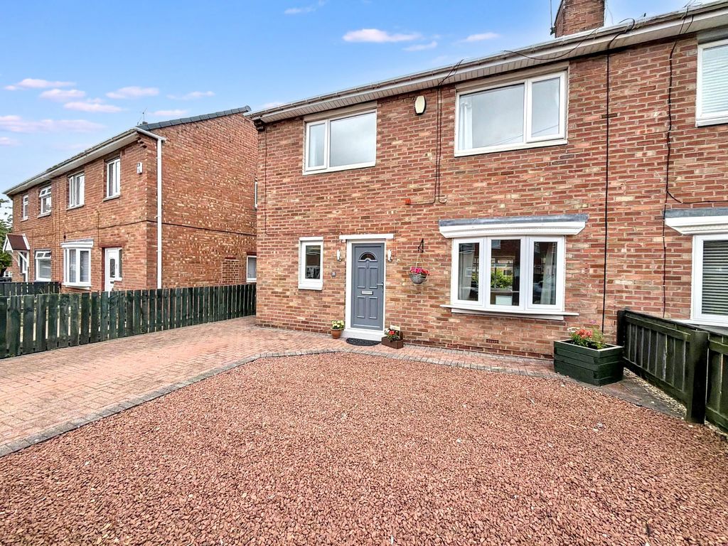 Property photo 1 of 26