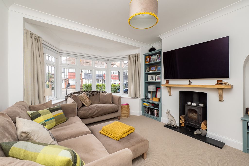 Property photo 2 of 18 Picture No. 04