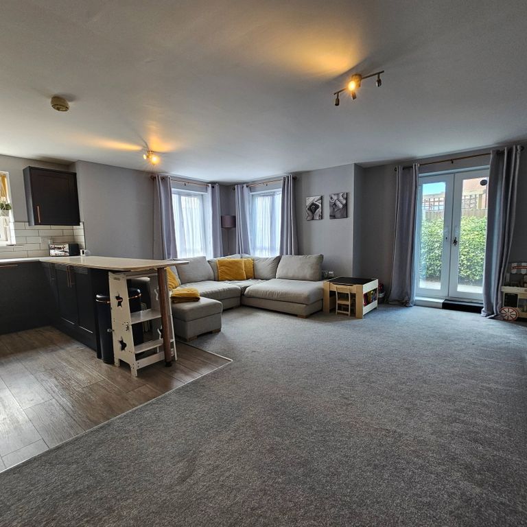 Property photo 2 of 9