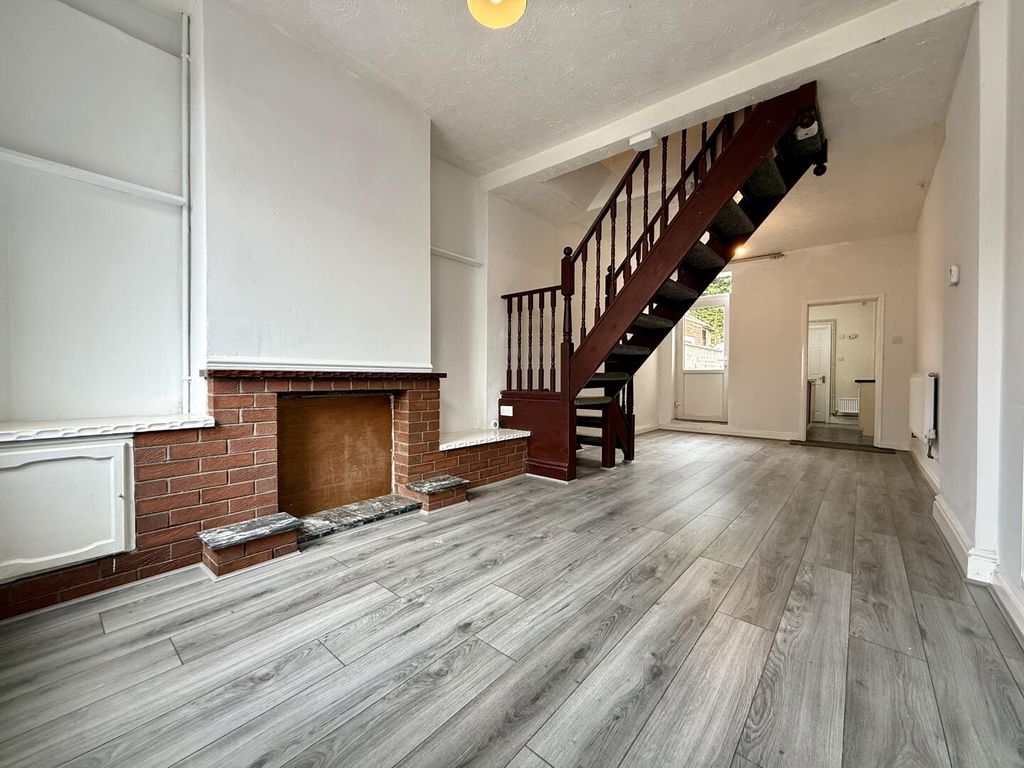 Property photo 3 of 17 Reception Room