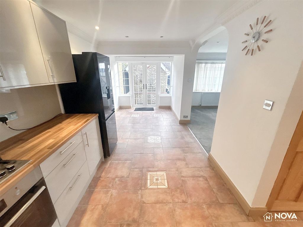 Property photo 3 of 20 Img_2834.Jpg