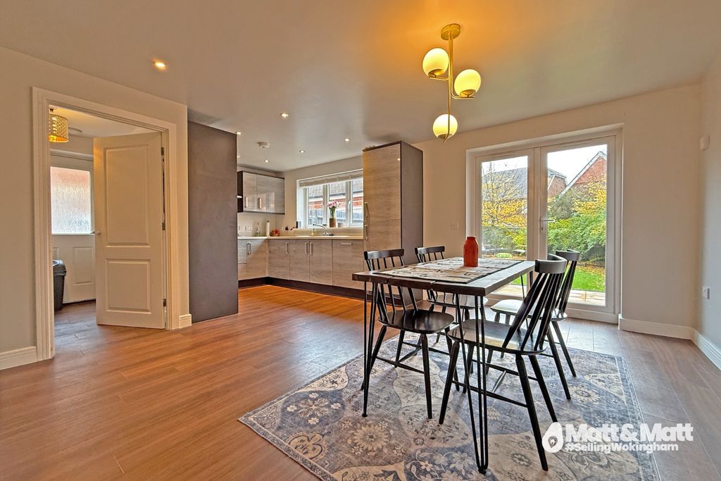 Property photo 3 of 12 4523727