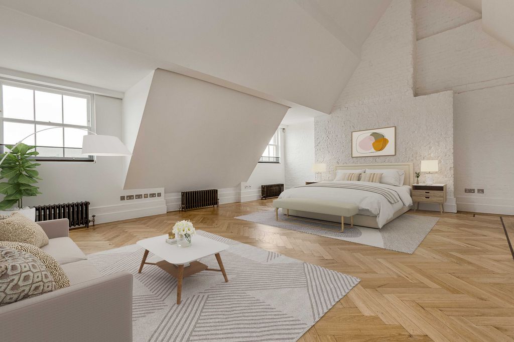 Property photo 3 of 23