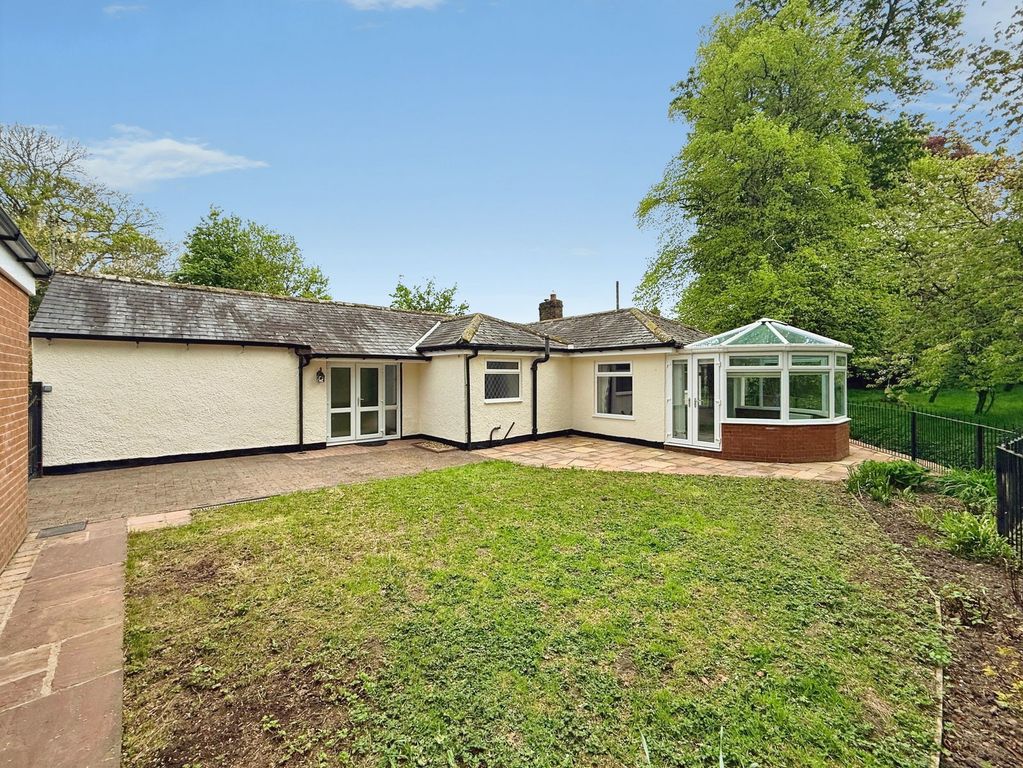 Property photo 2 of 25