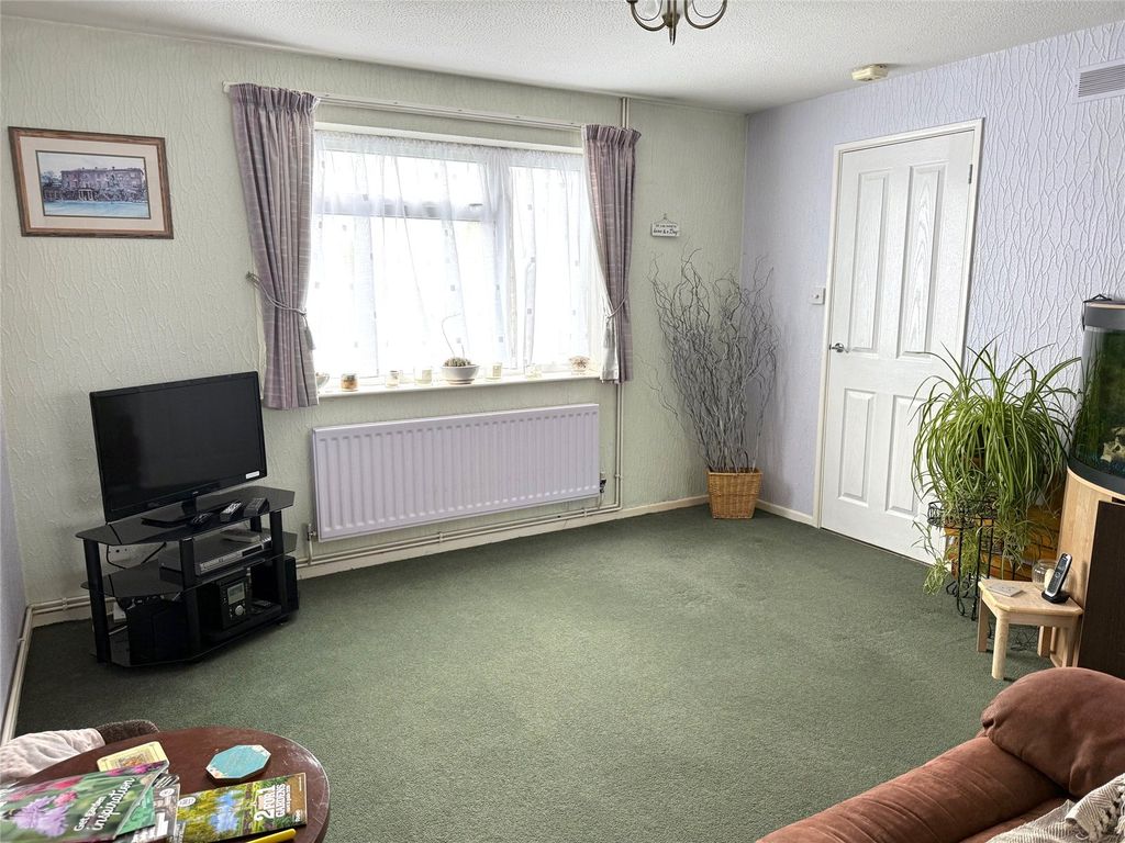 Property photo 3 of 12 Picture No. 27