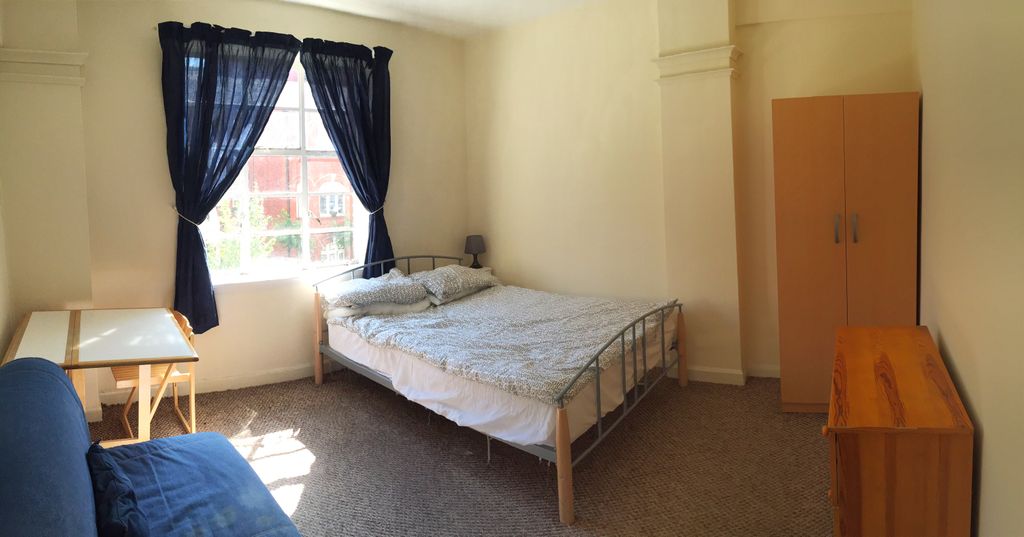 Property photo 2 of 6