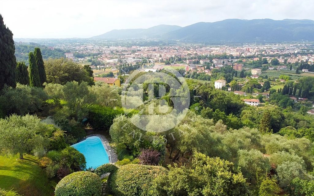 Property photo 3 of 27