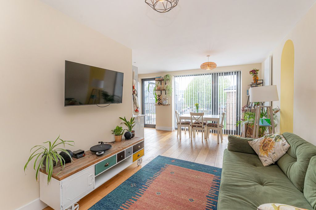 Property photo 2 of 12