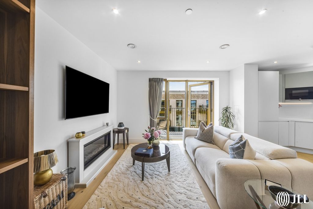 Property photo 3 of 14 Jasmine House