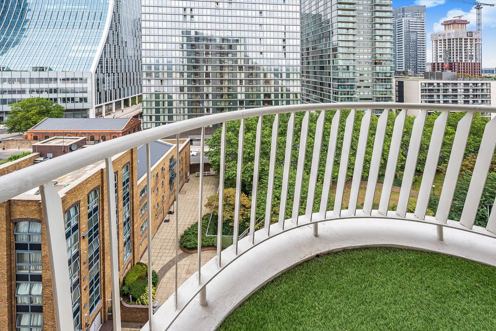 Property photo 2 of 16 Image