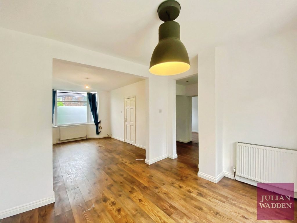 Property photo 3 of 12 Picture No. 27