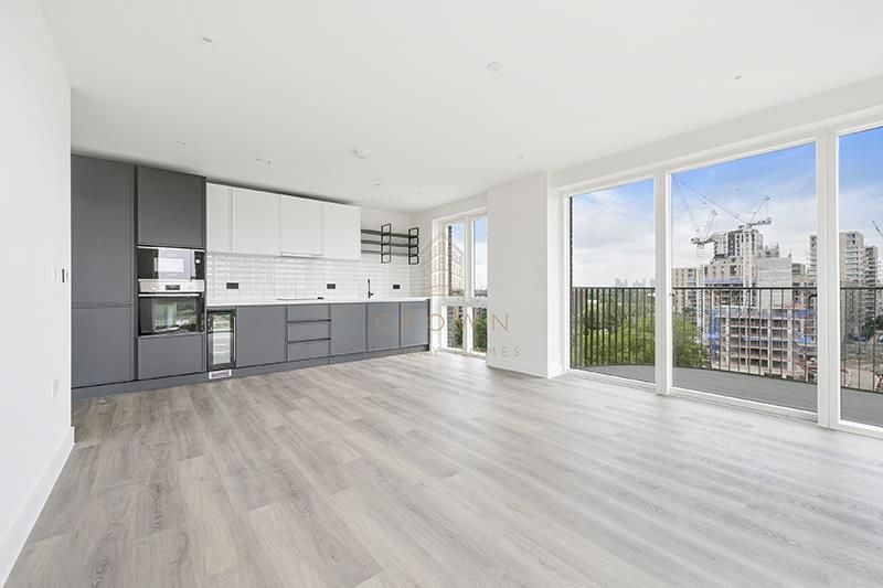 Property photo 3 of 14 Cairncross House, 908   (10).Jpg
