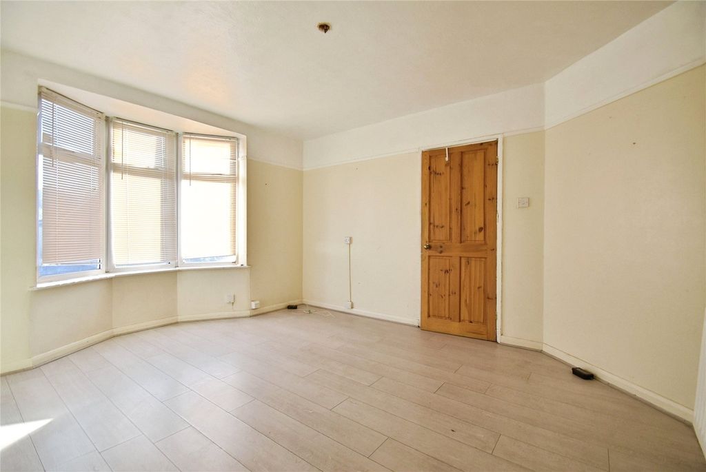 Property photo 2 of 14 Living Area