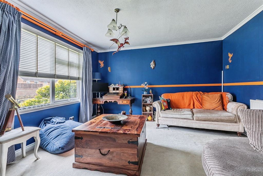 Property photo 3 of 17