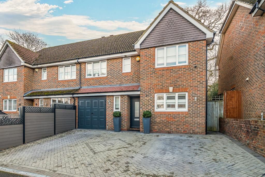 Property photo 1 of 21 External Front