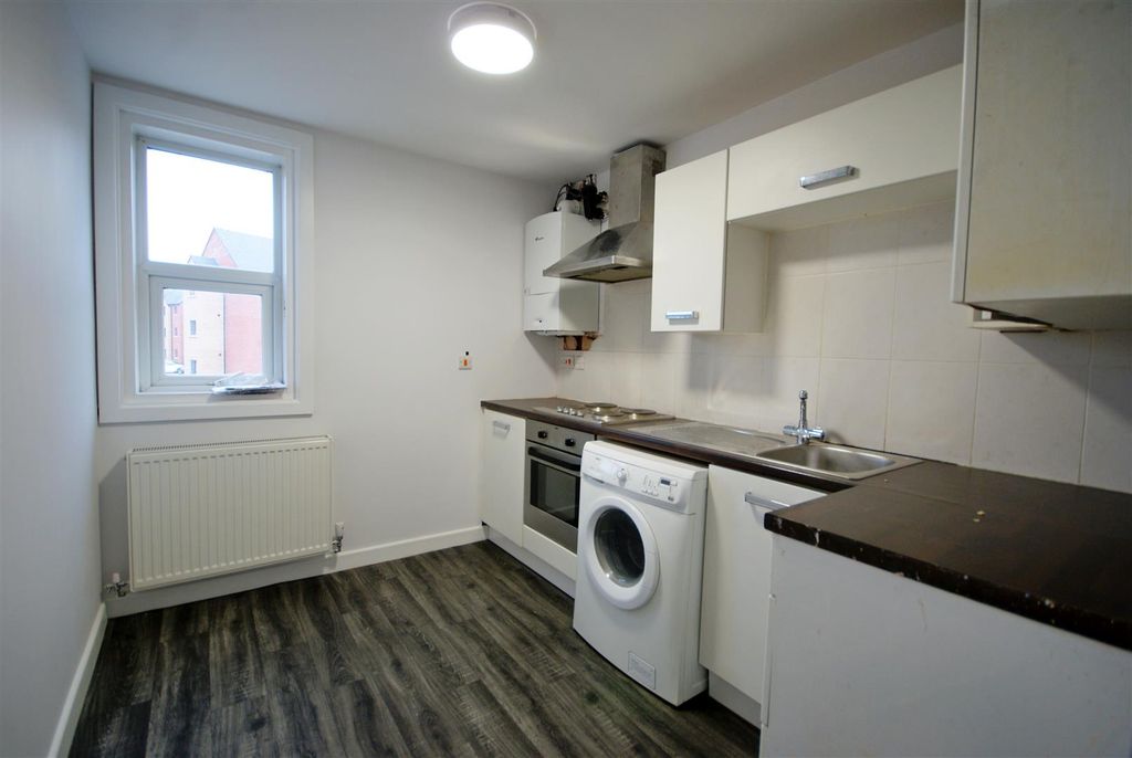 Property photo 2 of 6