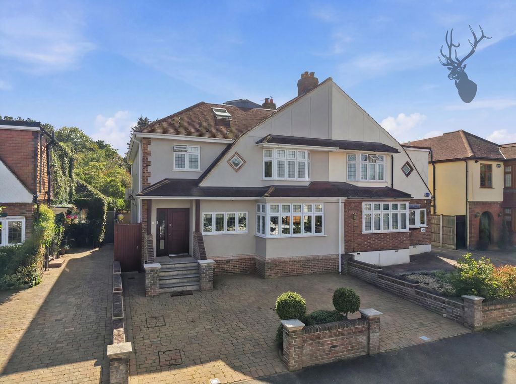 Property photo 1 of 39