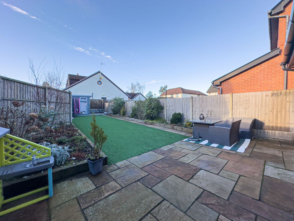 Property photo 3 of 19