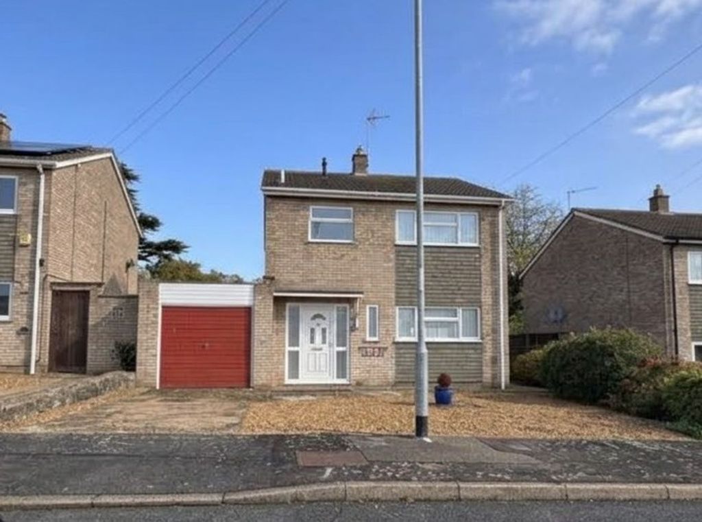 Property photo 1 of 17