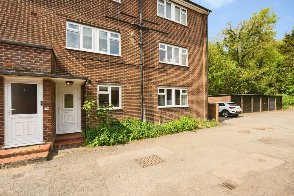 Property photo 1 of 20 Front