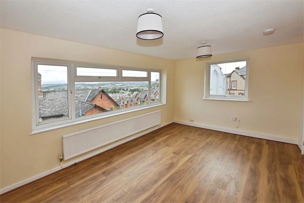 Property photo 2 of 11 Picture 2