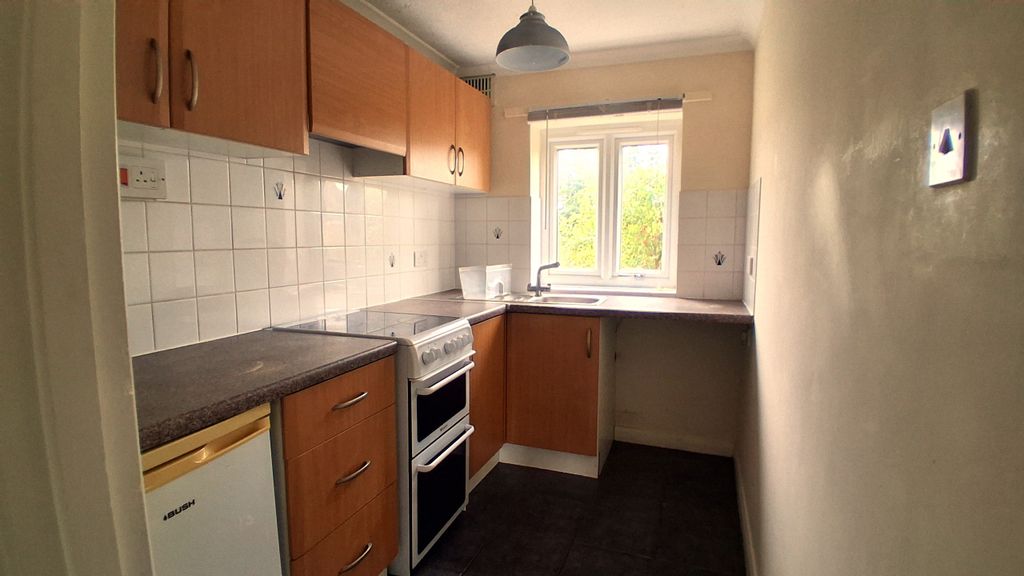 Property photo 3 of 4 Kitchen